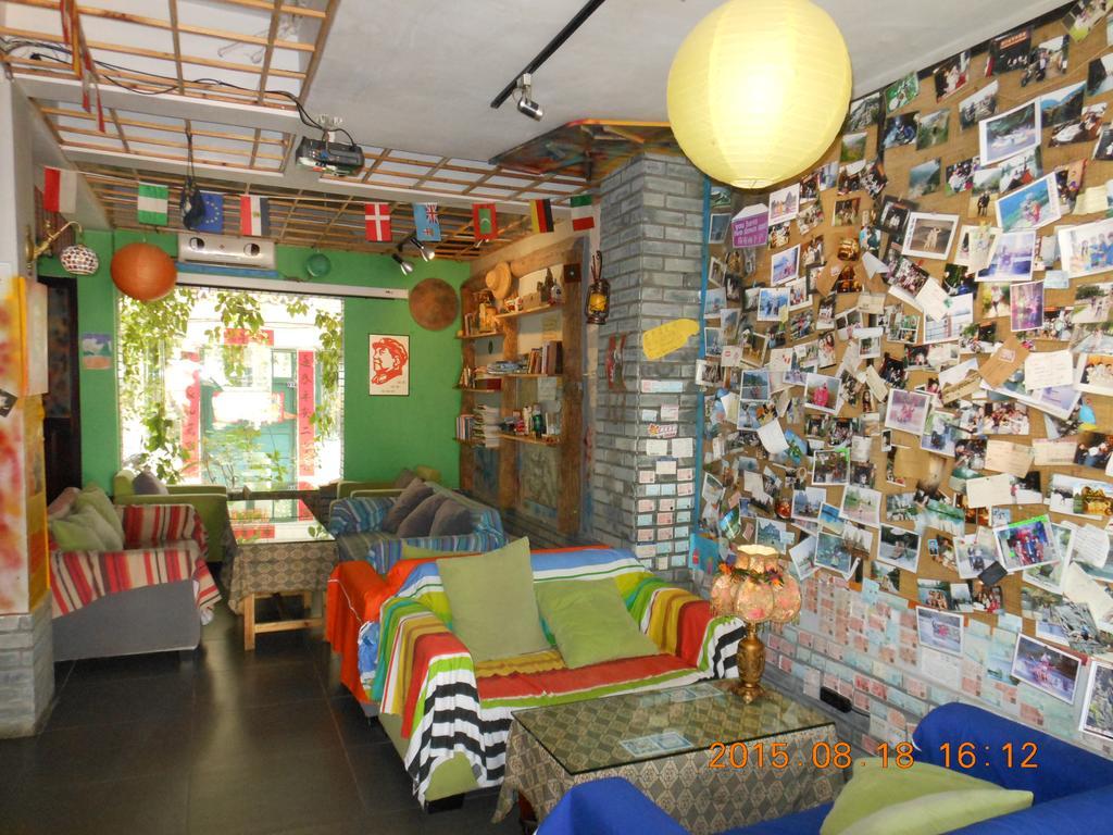 Yangshuo Travellers Land Youth Hostel Exterior foto